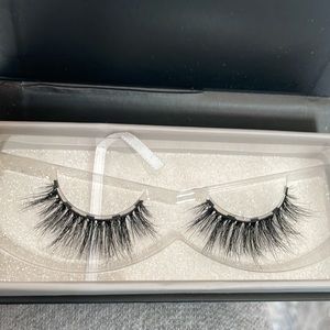 "BADDY LASH" moxielash magnetic lashes